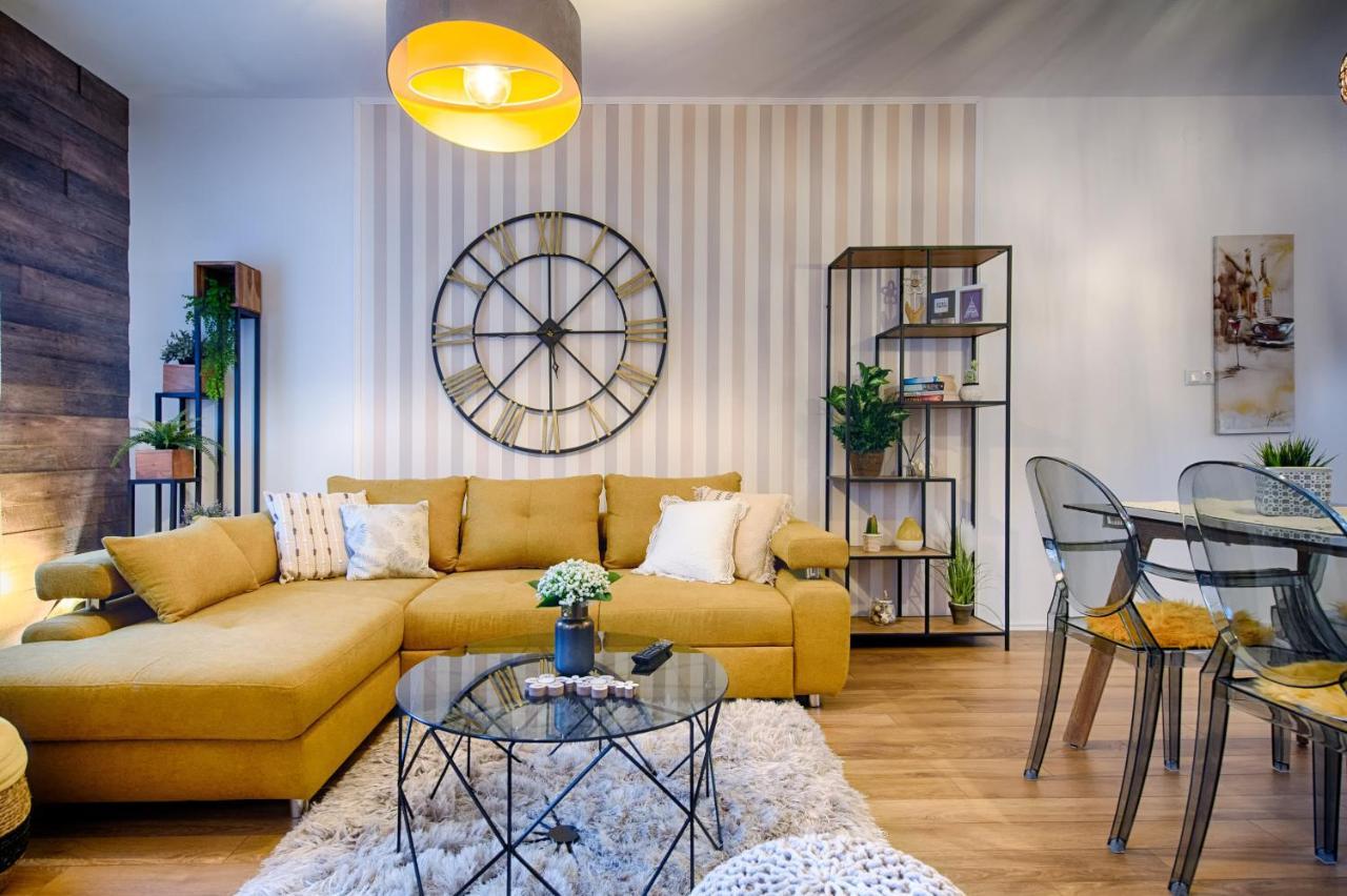 Apartments Dubra Komiža Buitenkant foto